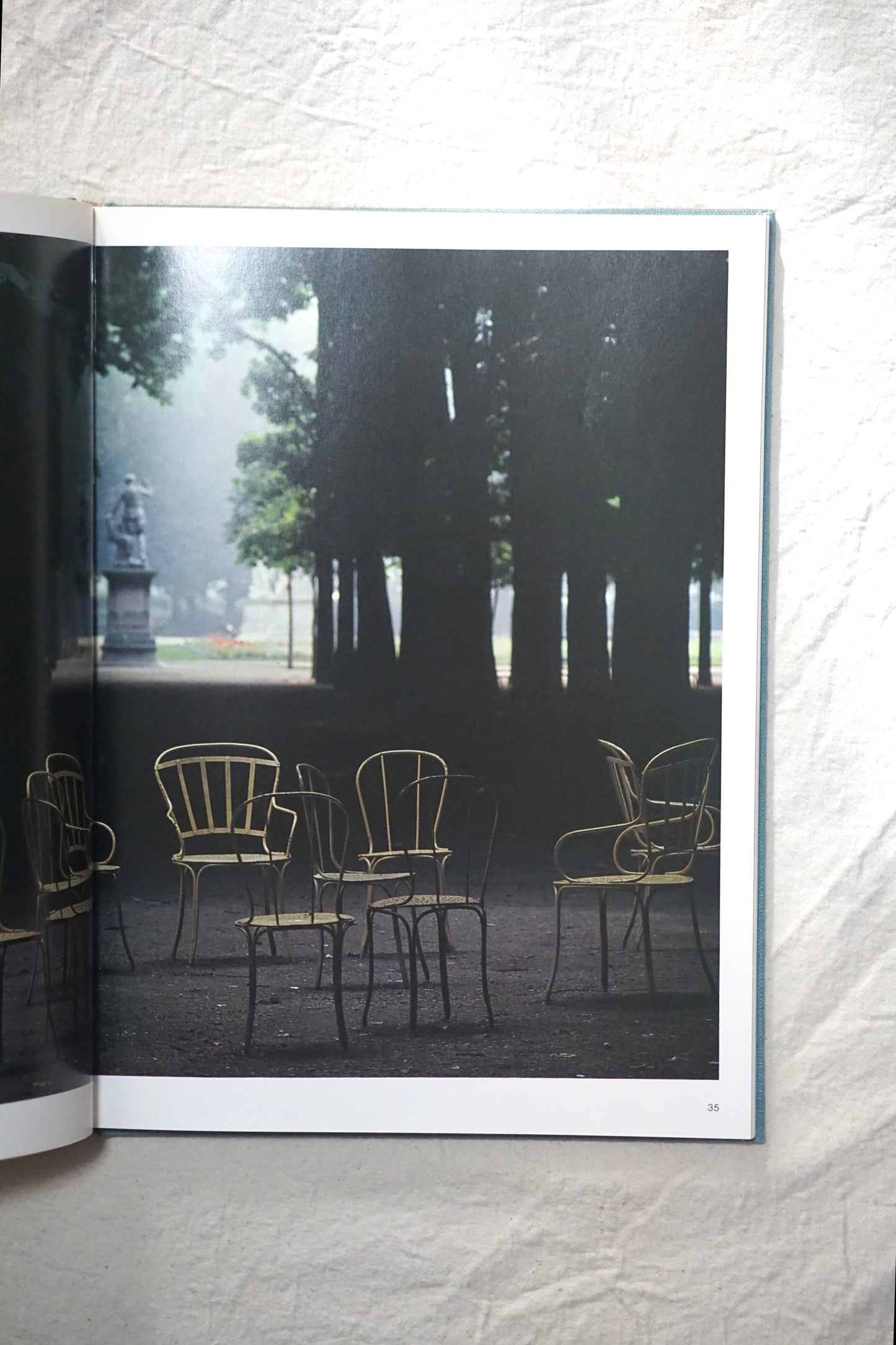 Chairs 遠山孝之 Takayuki Toyama kokiriyama