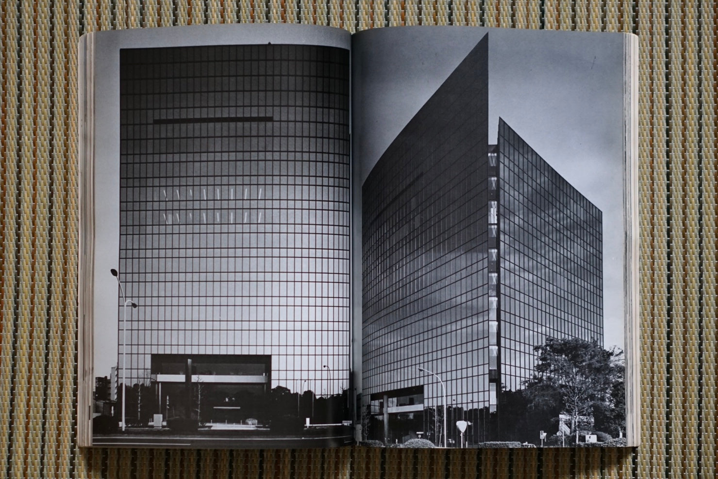 新建築 1979年1月 特集 : 丹下健三・都市・建築研究所 1970年代後半の作品 Shinkenchiku January 1979 Kenzo Tange kokiriyama