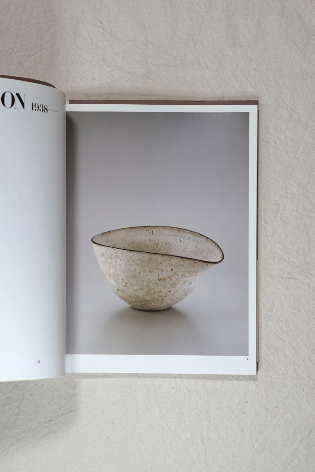 現代イギリス陶芸家 ルゥーシー・リィー Contemporary British Ceramicist Lucie Rie kokiriyama