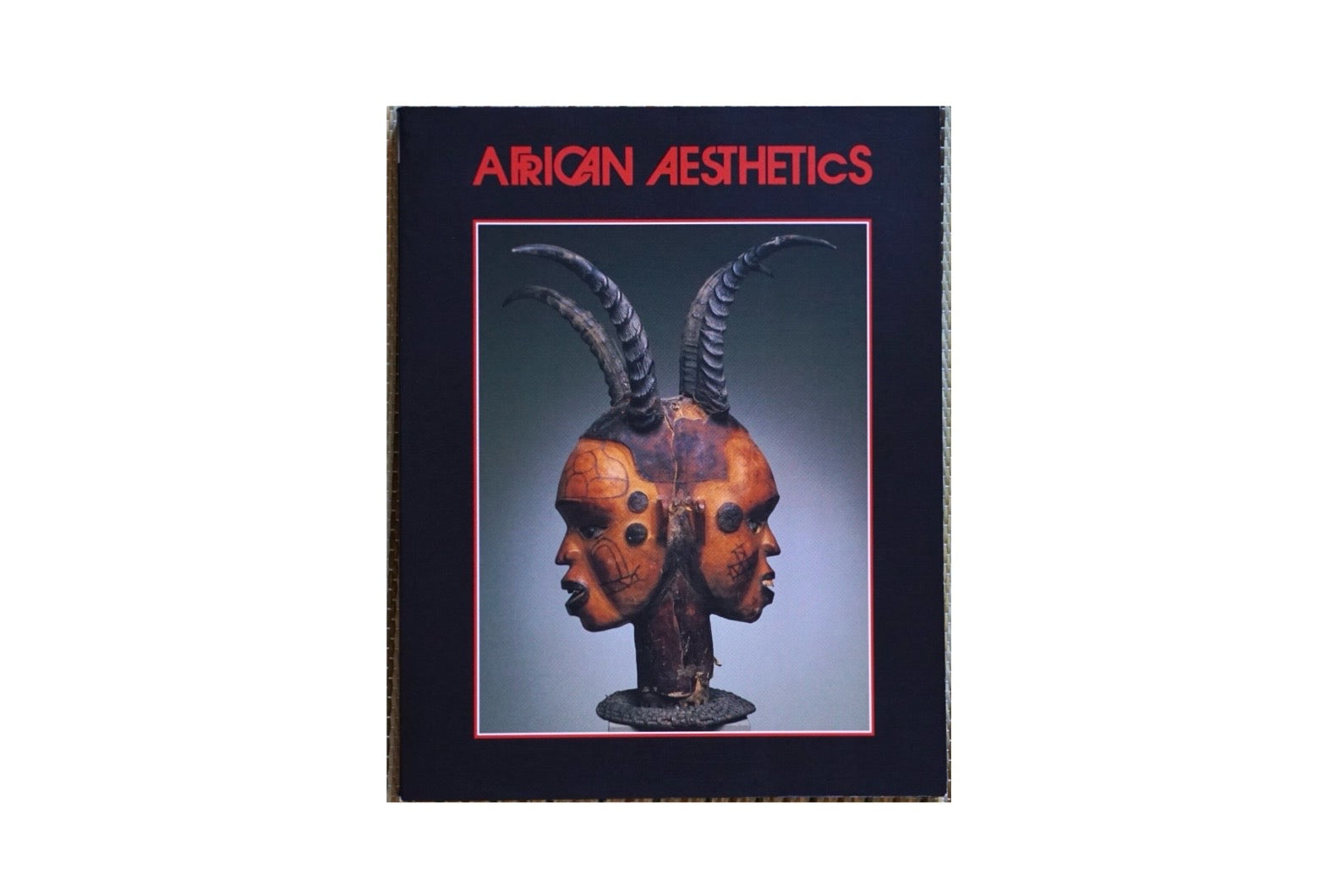 アフリカ彫刻展 : カルロ・モンズィーノコレクション kokiriyama