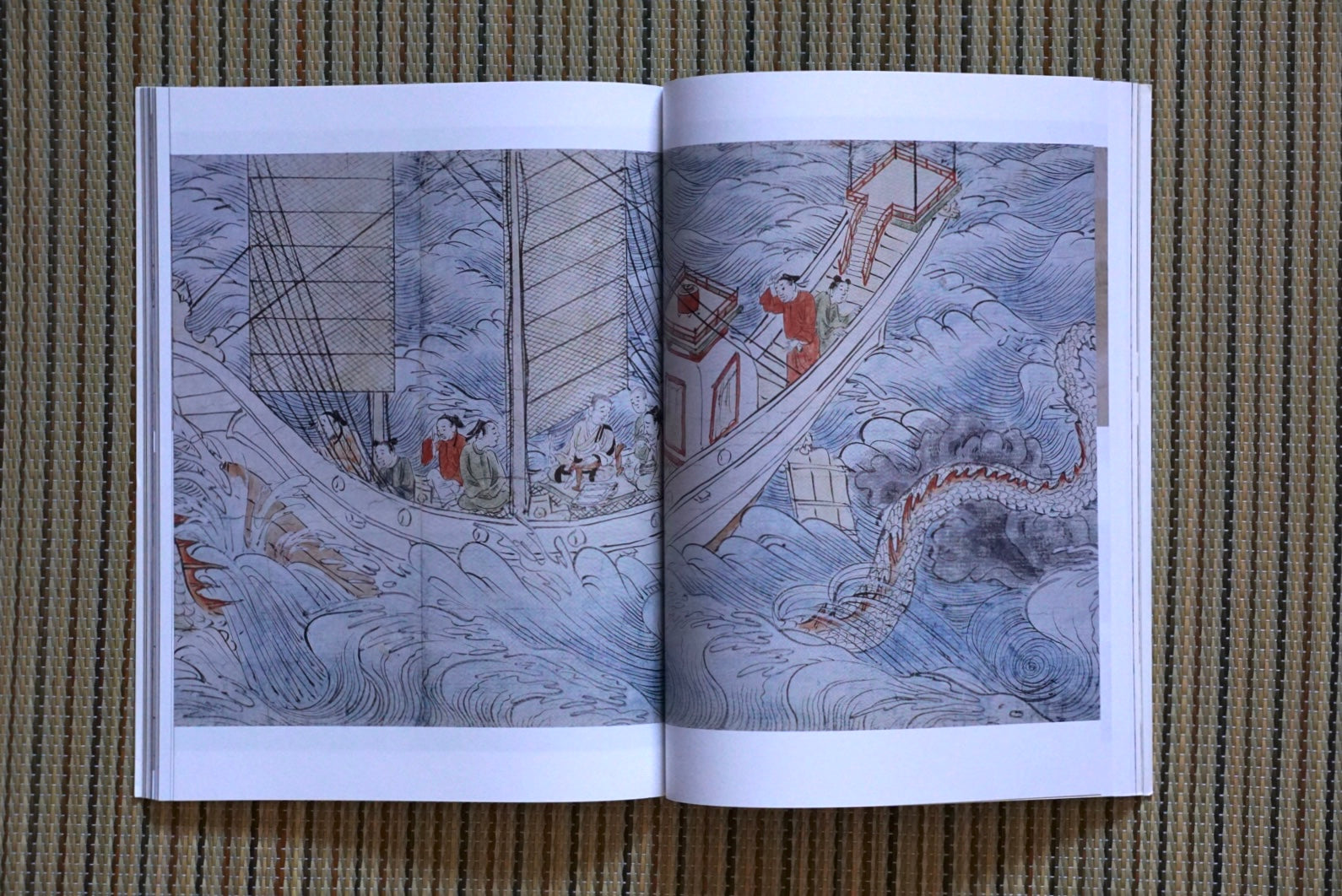 国宝 鳥獣戯画と高山寺 特典豆本付 National Treasure Choju Giga and Kozanji Temple kokiriyama