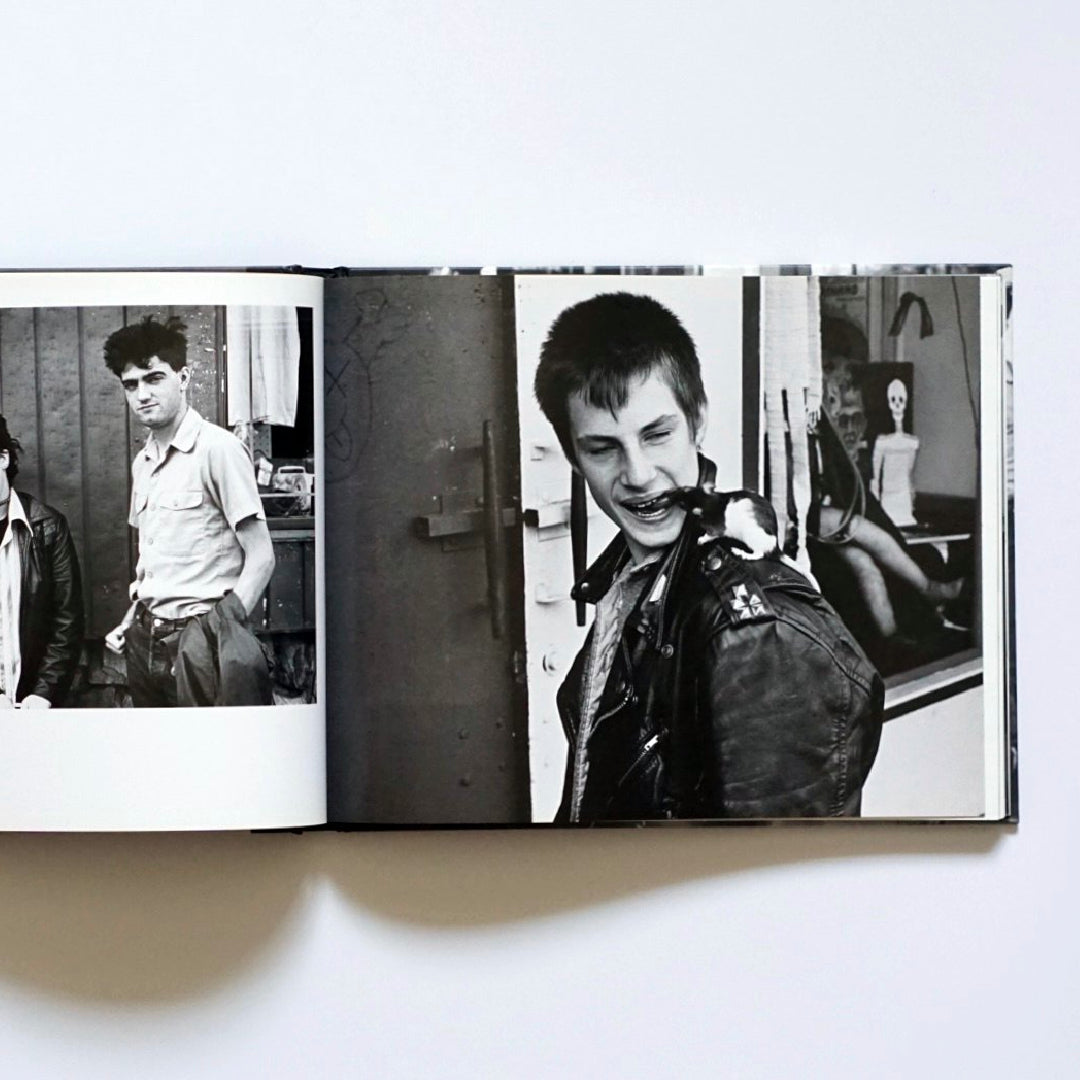 GRUNGE Photographs by Michael Lavine kokiriyama