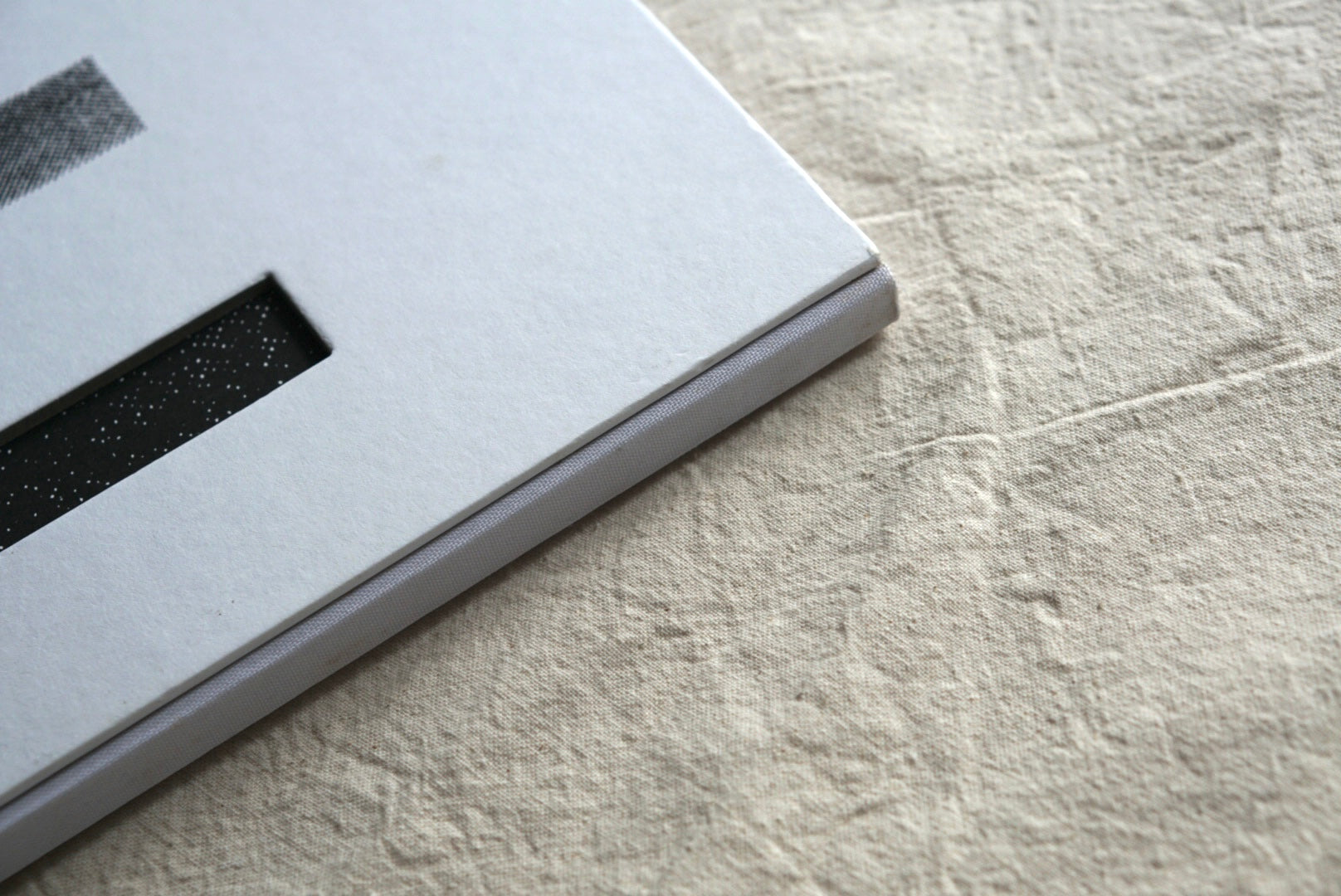 挑戦する魂:イヴ・クライン、李禹煥、丁乙 Challenging Spirit: Yves Klein, Lee Ufan, and Ding Yi kokiriyama