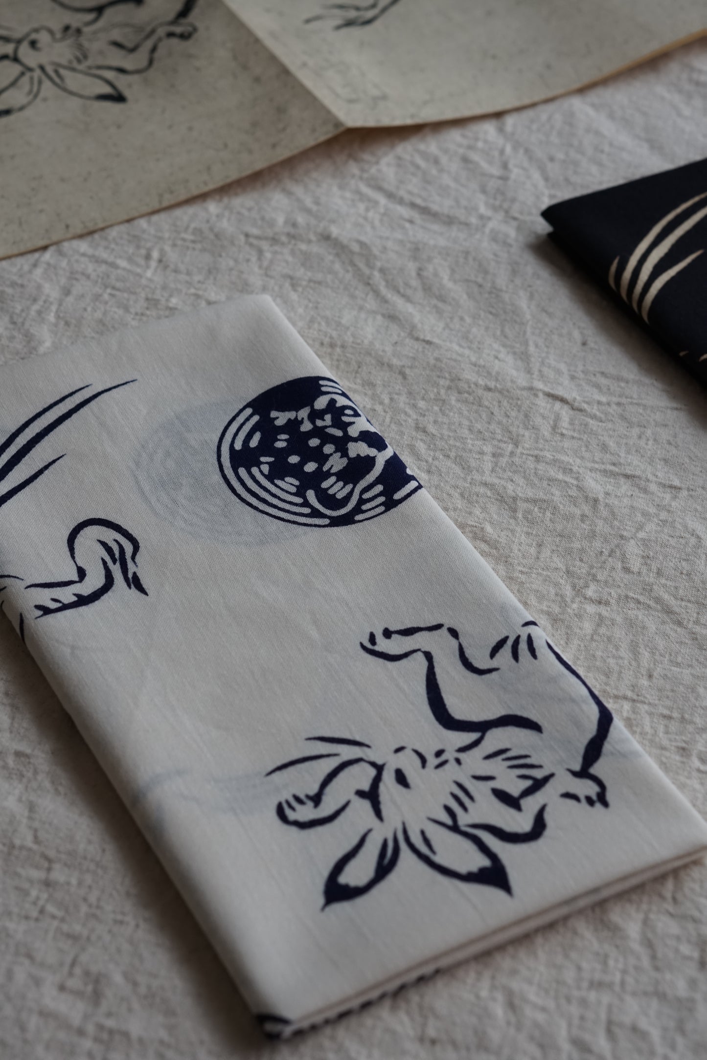 鳥獣戯画てぬぐい 「高山寺公認」 白 Hamaichiya Kozan-ji Temple white kokiriyama