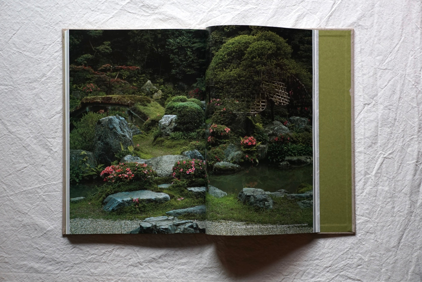 京の庭 岩宮武二 献呈署名入 Gardens of Kyoto, Takeji Iwamiya kokiriyama