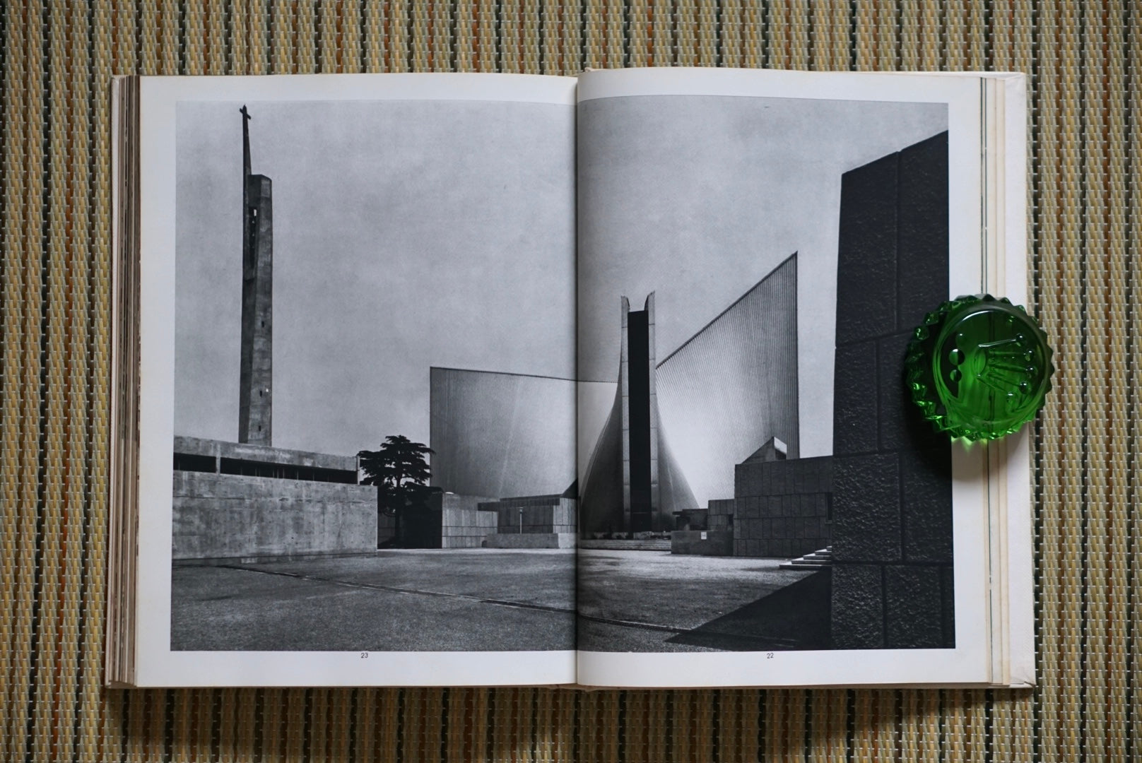 現代日本建築家全集10:丹下健三 Contemporary Japanese Architects Collection 10: Kenzo Tange kokiriyama