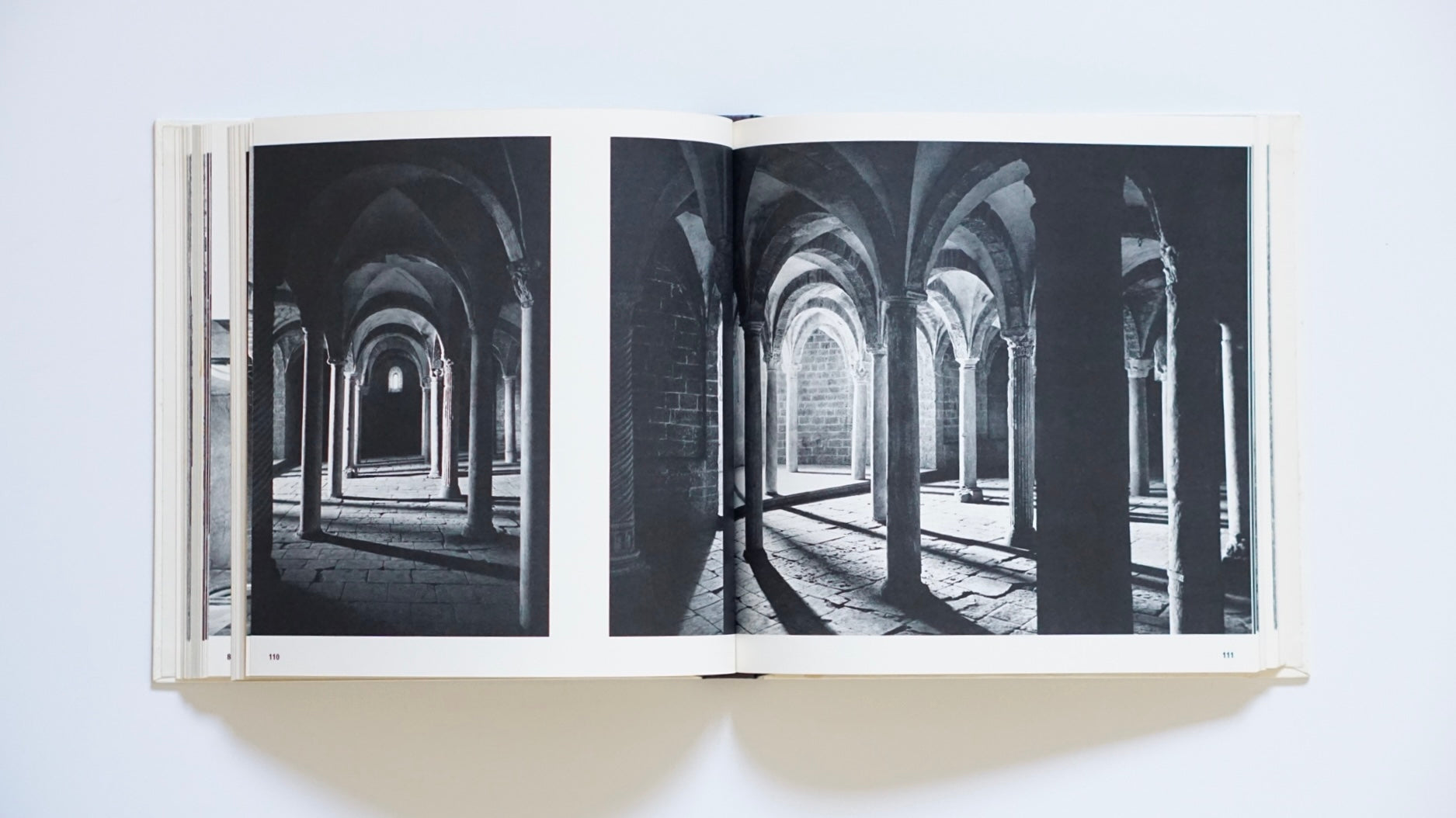 世界の建築 ロマネスク World Architecture: Romanesque kokiriyama