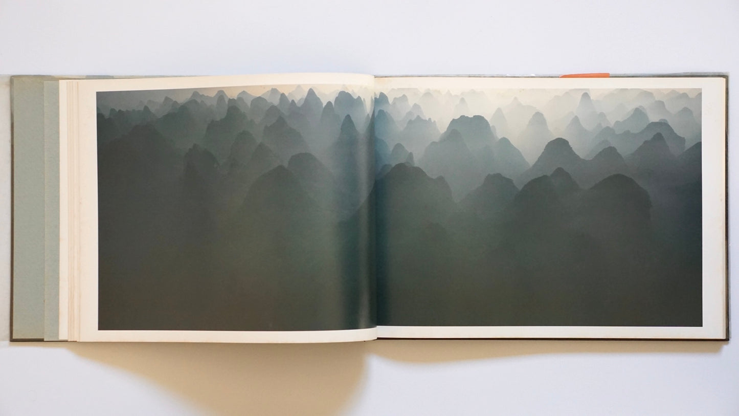 桂林夢幻 久保田博二写真集 署名献呈版 Guilin Dreamscape: A Photography Collection by Hiroji Kubota kokiriyama