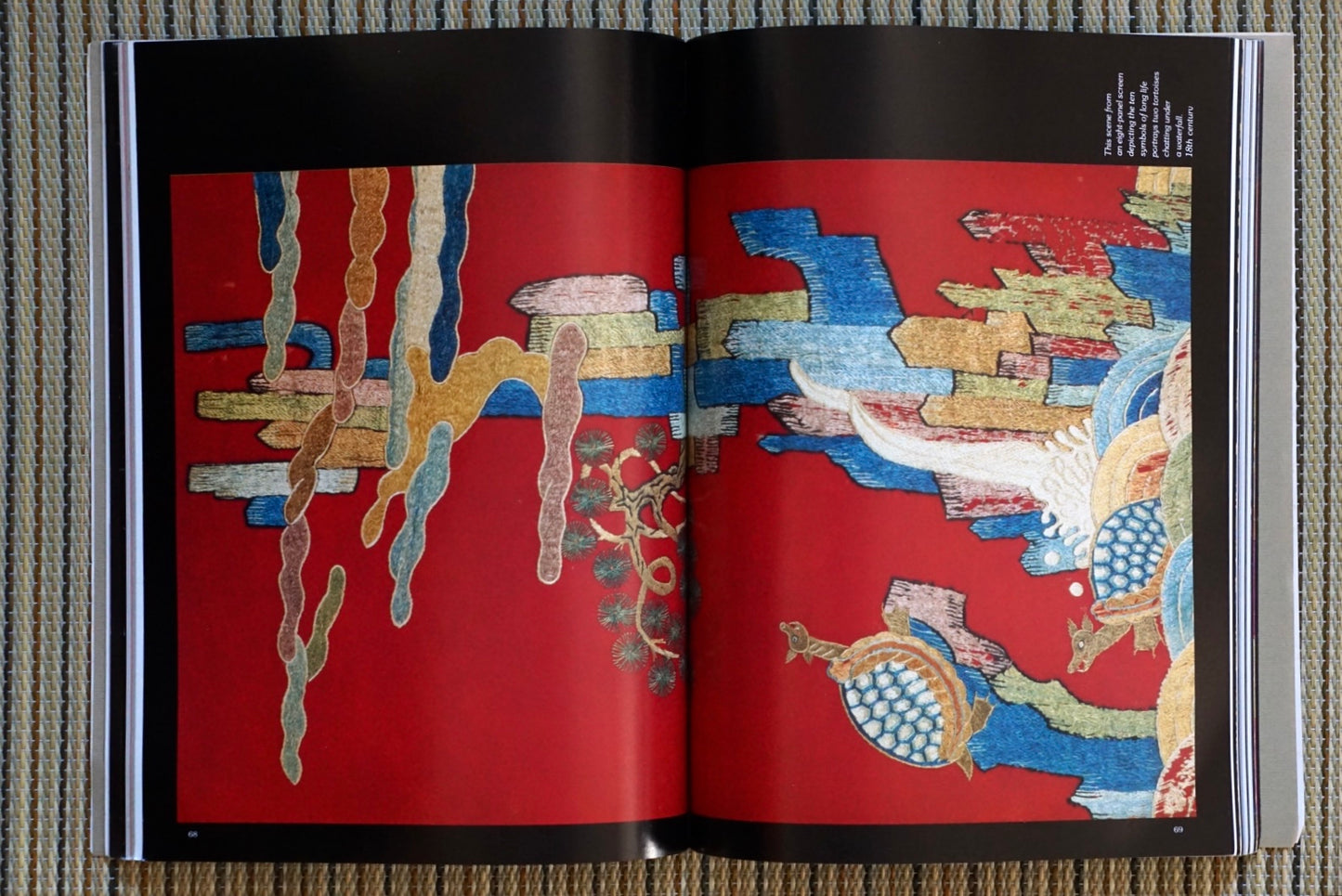Crafts of the Inner Court:The Artistry of Korean Women kokiriyama