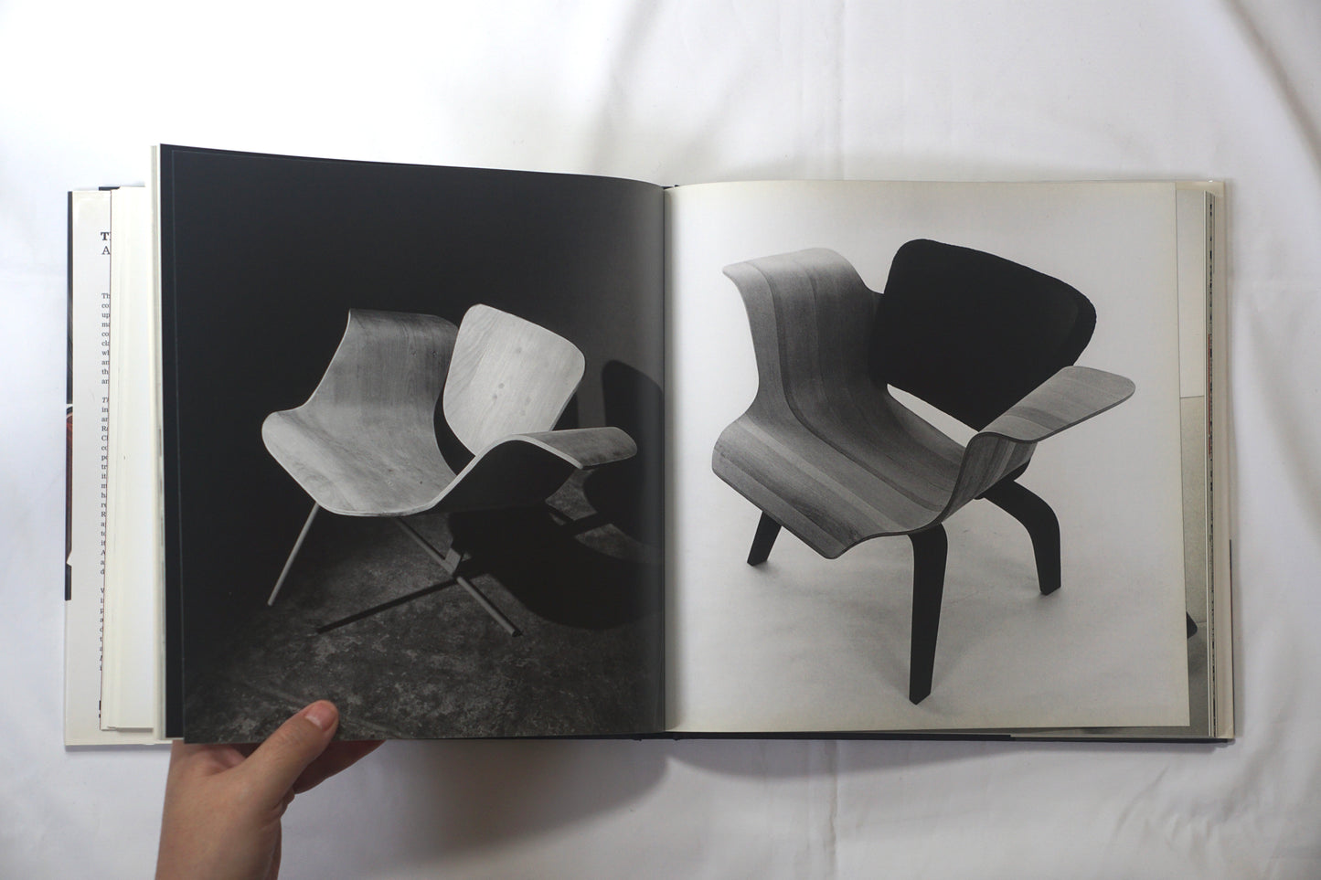 The Eames Lounge Chair - An Icon of Modern Design kokiriyama