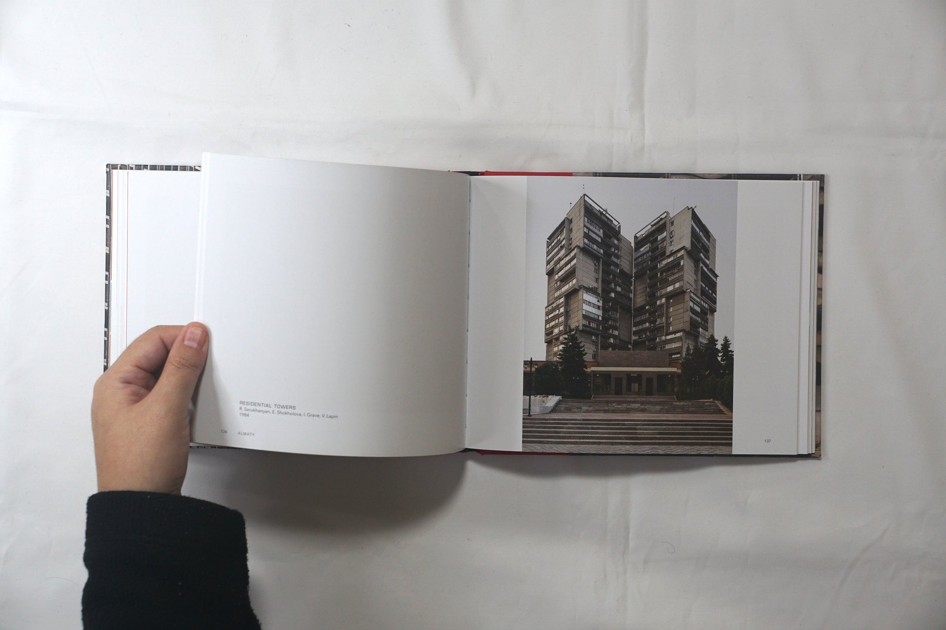 Soviet Asia: Soviet Modernist Architecture in Central Asia kokiriyama