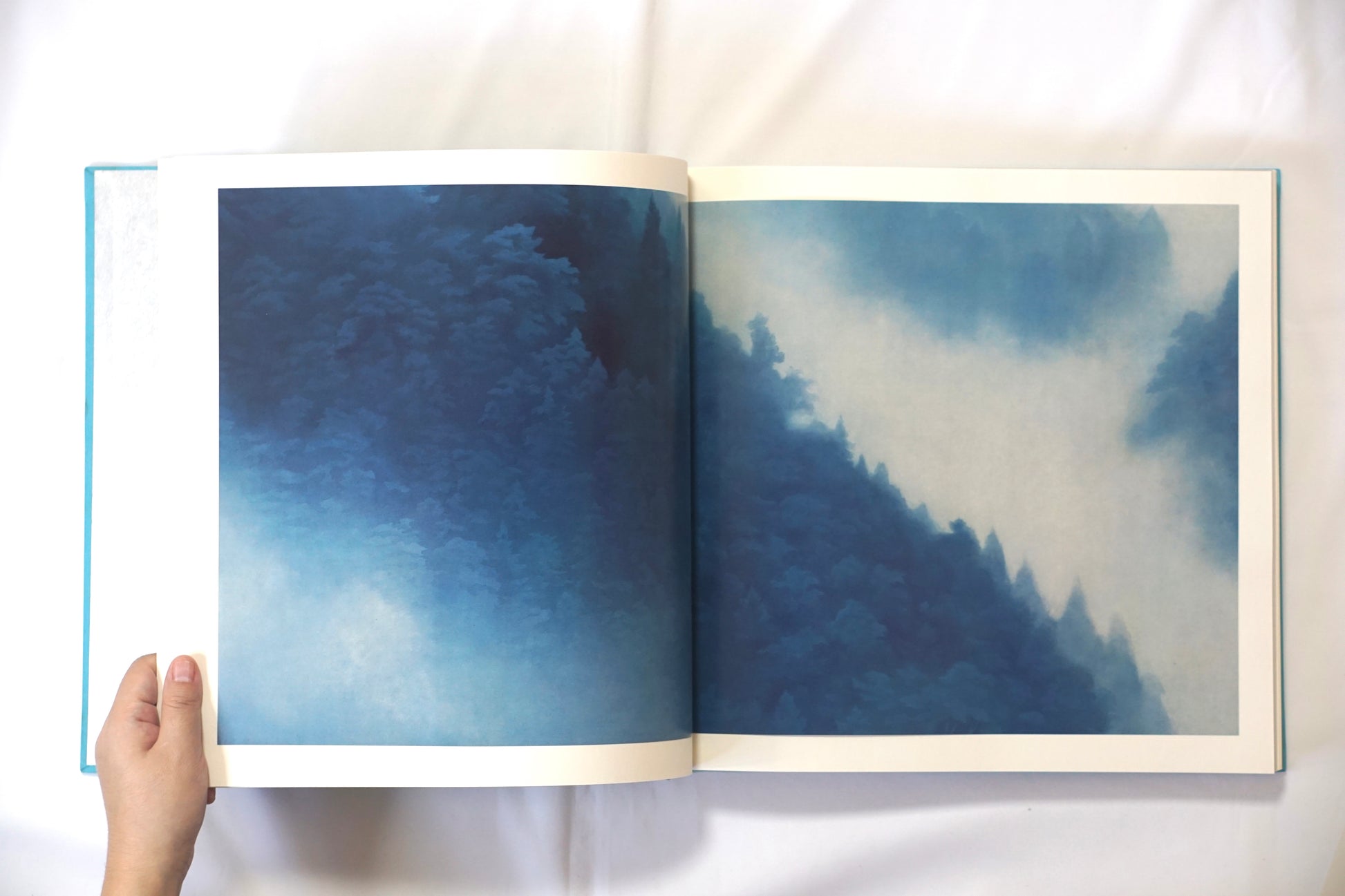 東山魁夷 青の世界 Kaii Higashiyama Blue World kokiriyama