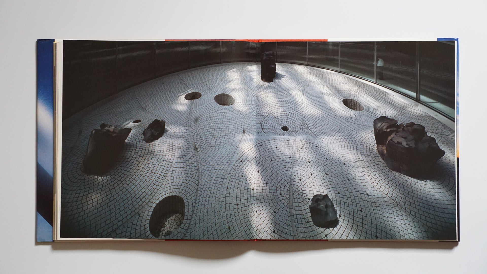 イサム・ノグチの世界 The World of Isamu Noguchi kokiriyama