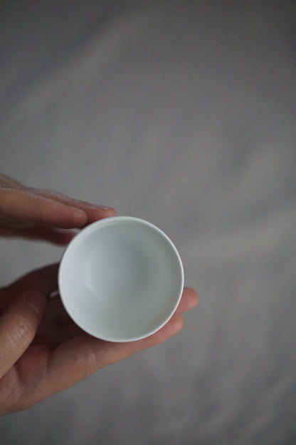 Tomoko Ankei Yoshida Sake White Porcelain Sake Cup