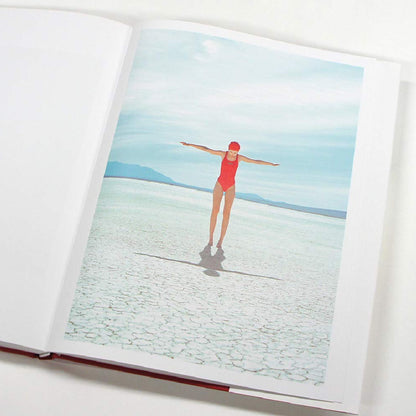 「NEW BOOKS」 FUTURO RETRO Maria Svarbova Photo Collection