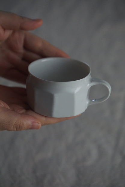 Naotsugu Yoshida White Porcelain Cup