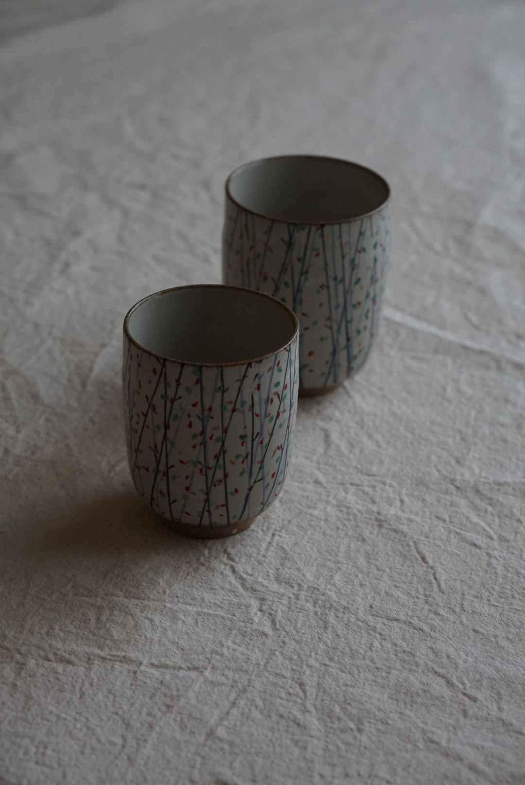 A pair of husband and wife cups