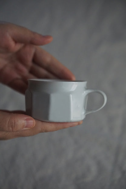 Naotsugu Yoshida White Porcelain Cup