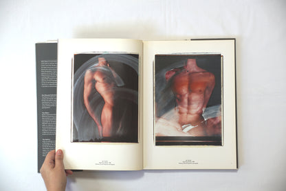 新興人體：寶麗來系列中的裸體