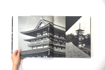 Reconstruction of the Kondo Hall of Hakuho's Yakushiji Temple, here and now