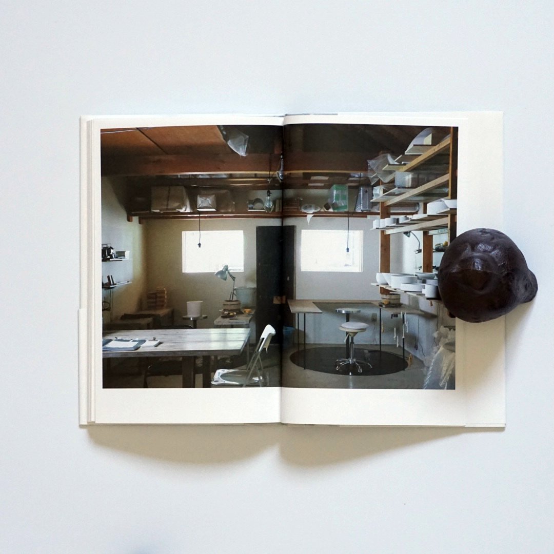 新刊」黒田泰蔵 白磁へ TAIZO KURODA To White Porcelain